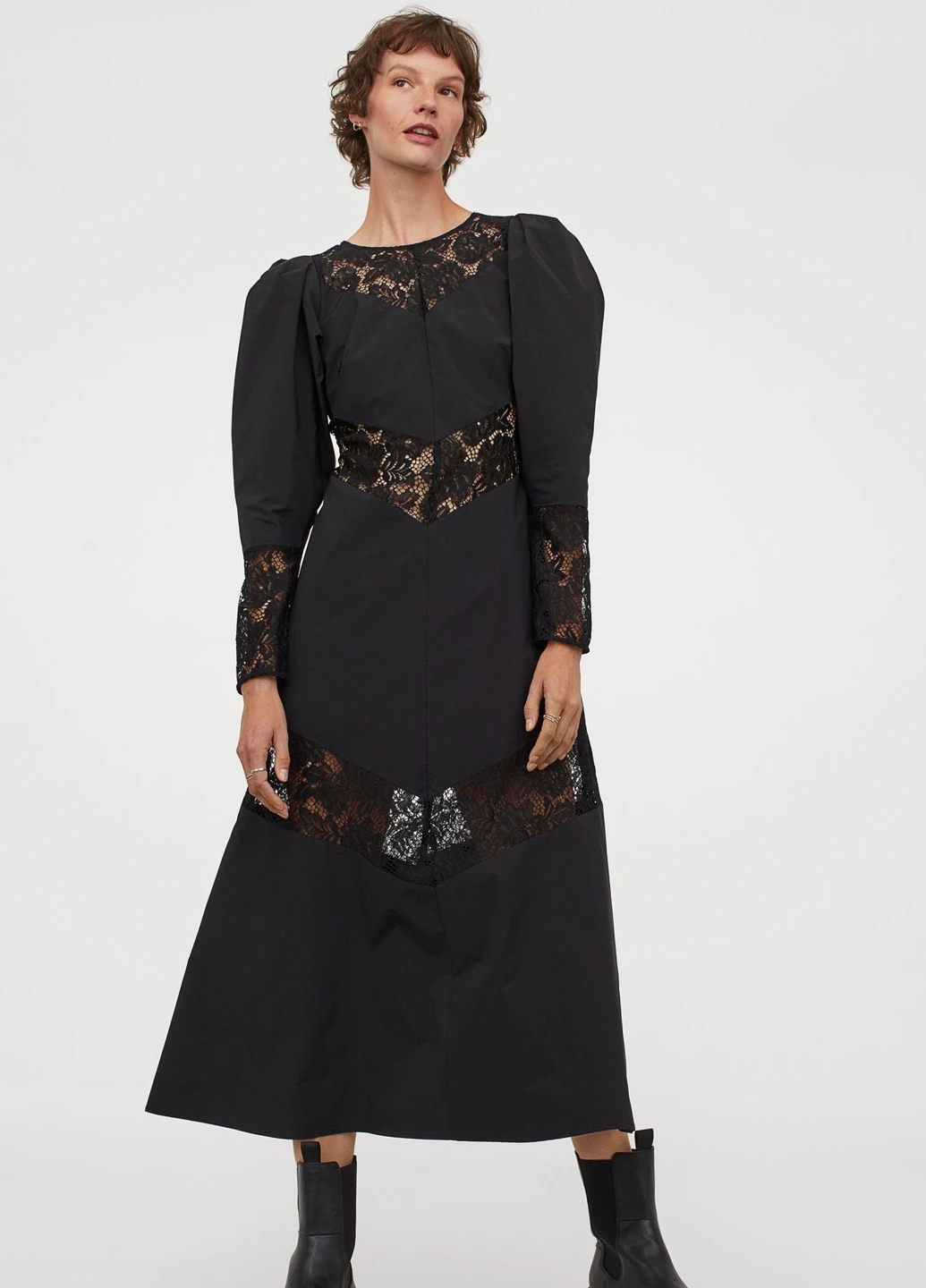 Черное кэжуал платье H&M однотонное
