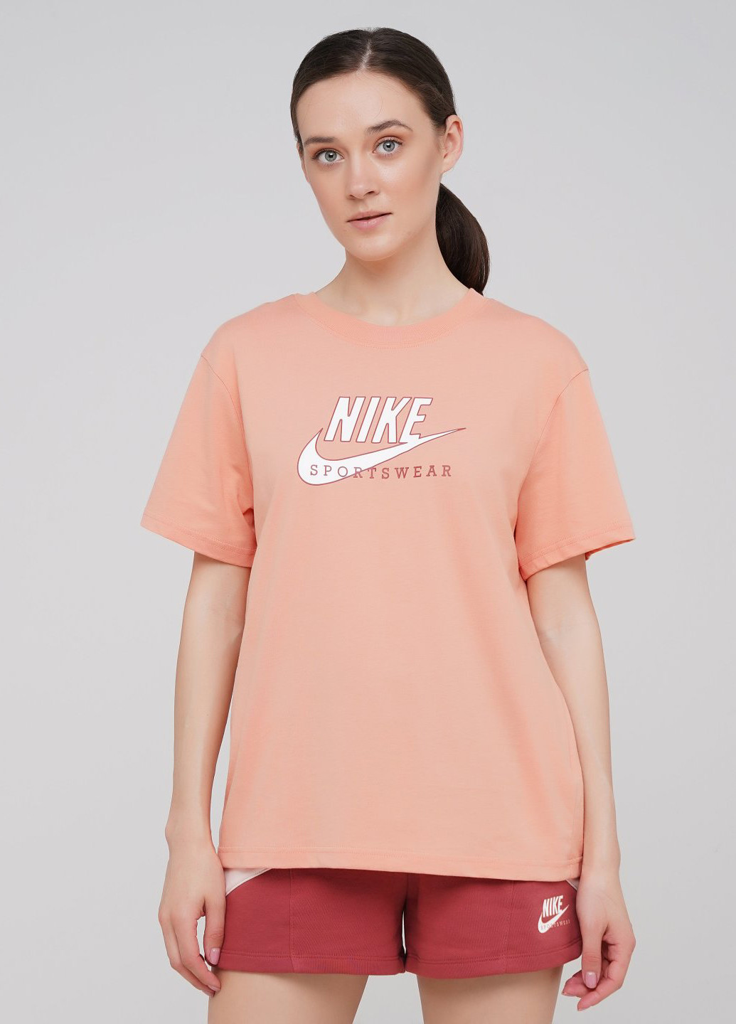 Персикова всесезон футболка Nike