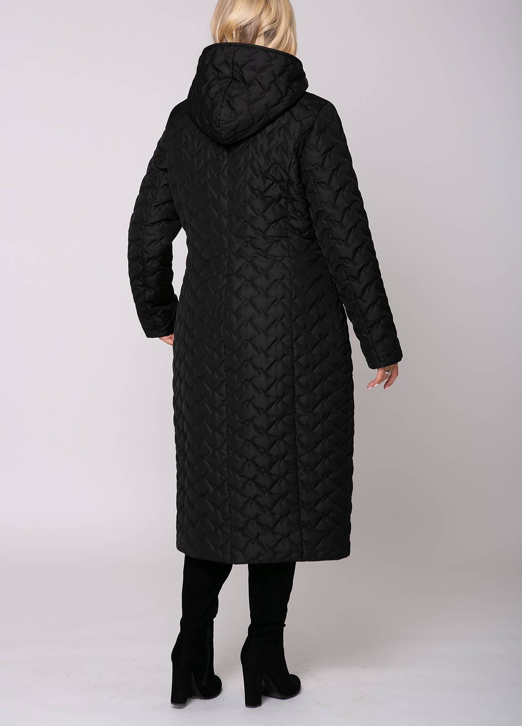 Черное демисезонное Стеганое пальто с капюшоном ЭЛИН черное Tatiana