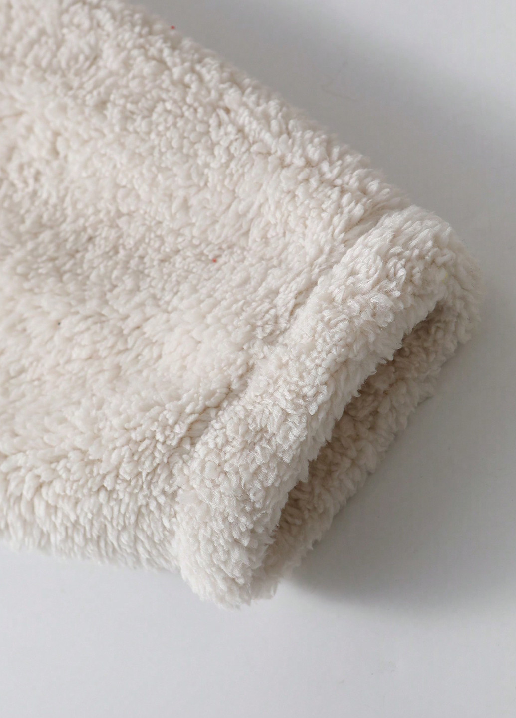 Светло-бежевая зимняя куртка SHEIN