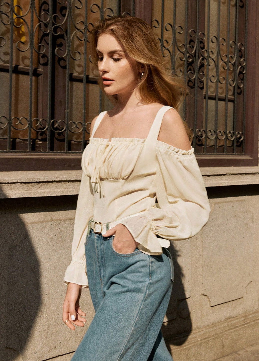 Светло-бежевая блуза SHEIN