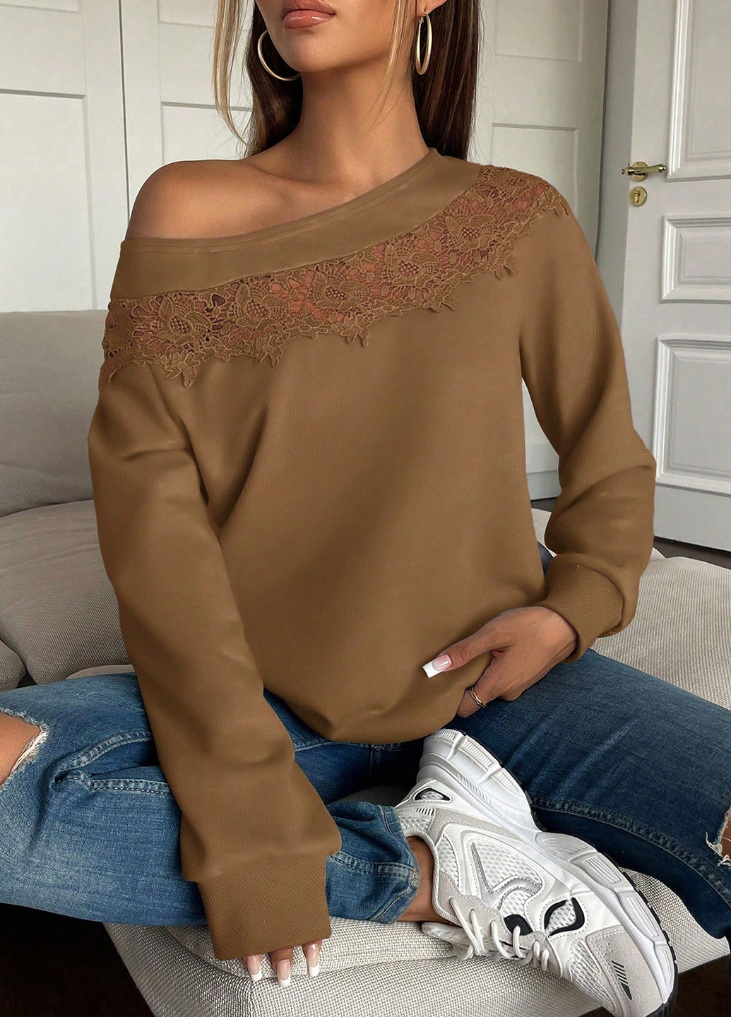 Темно-бежевый свитшот SHEIN однотонный кружево (367748014)