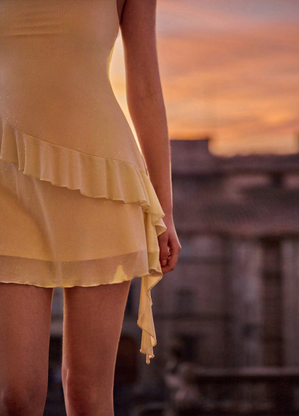 Кремова коктейльна сукня сукня-комбінація SHEIN однотонна