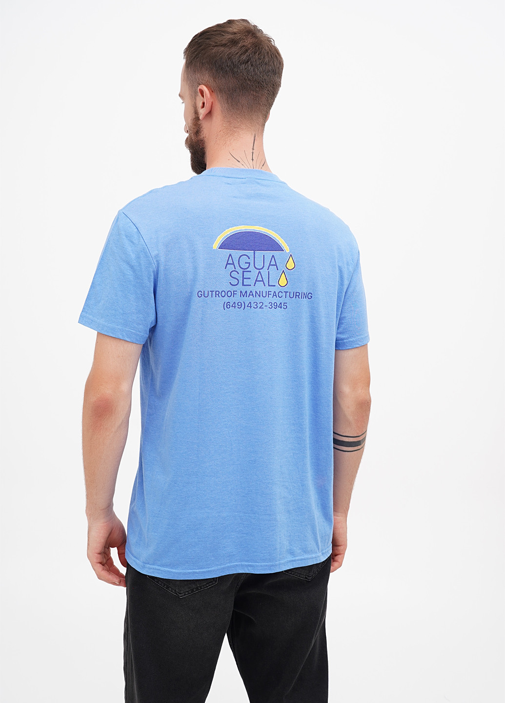 Блакитна футболка District