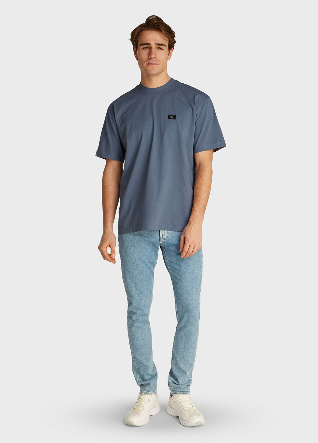 Серая футболка Calvin Klein Jeans