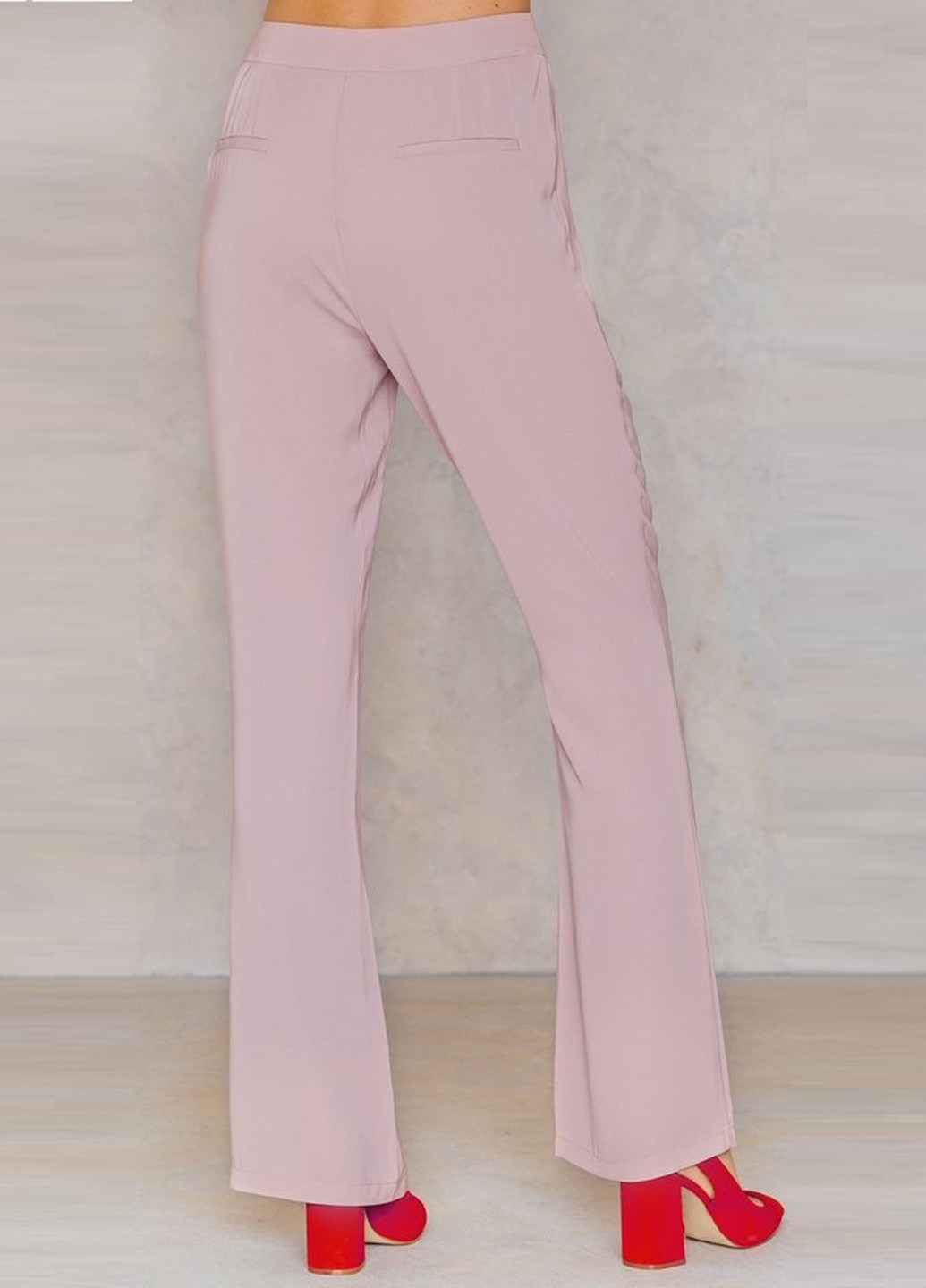 Розово-лиловые кэжуал демисезонные прямые брюки NA-KD