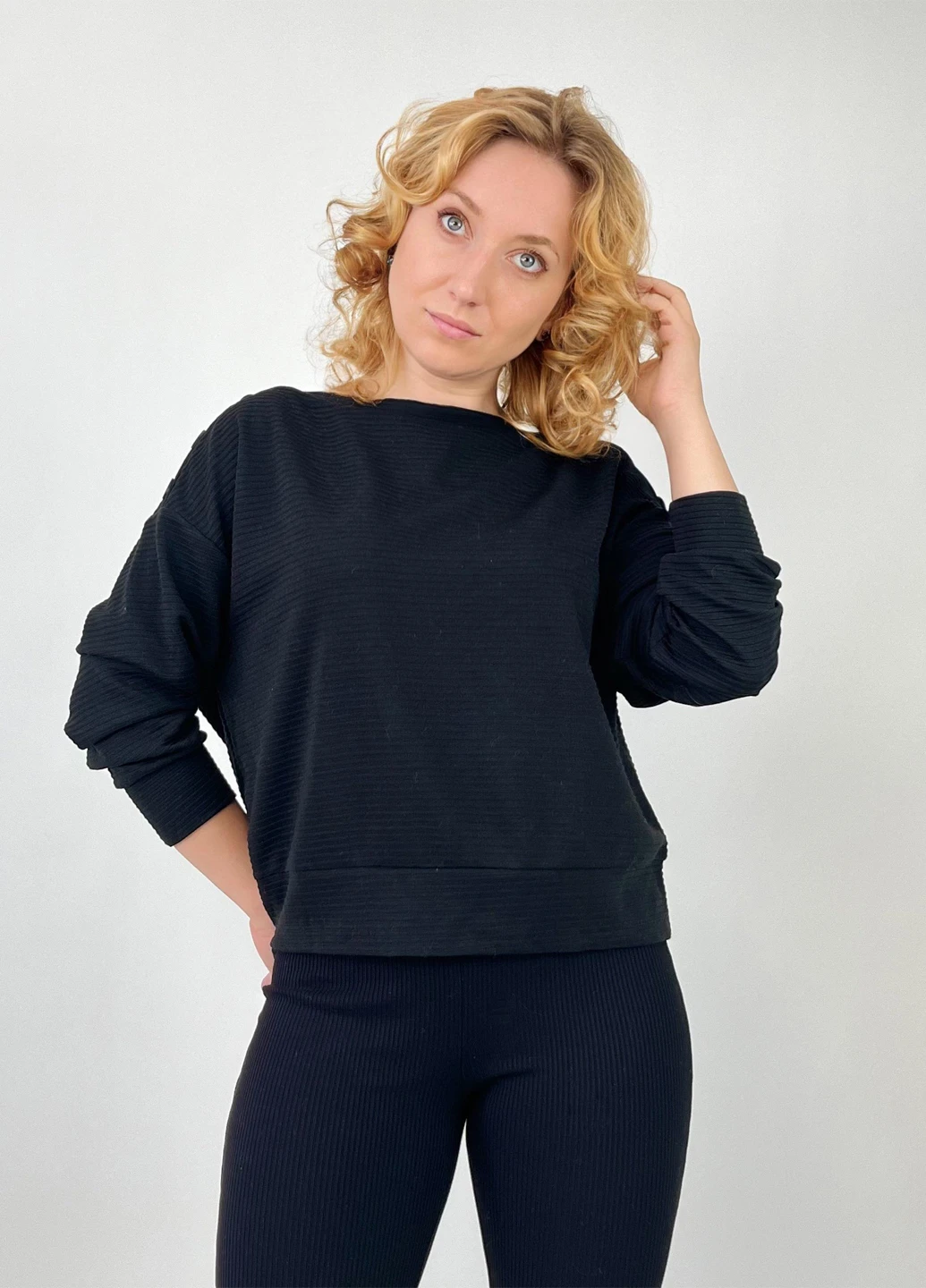 Чорний світшот H&M однотонний гудзики (303107891)