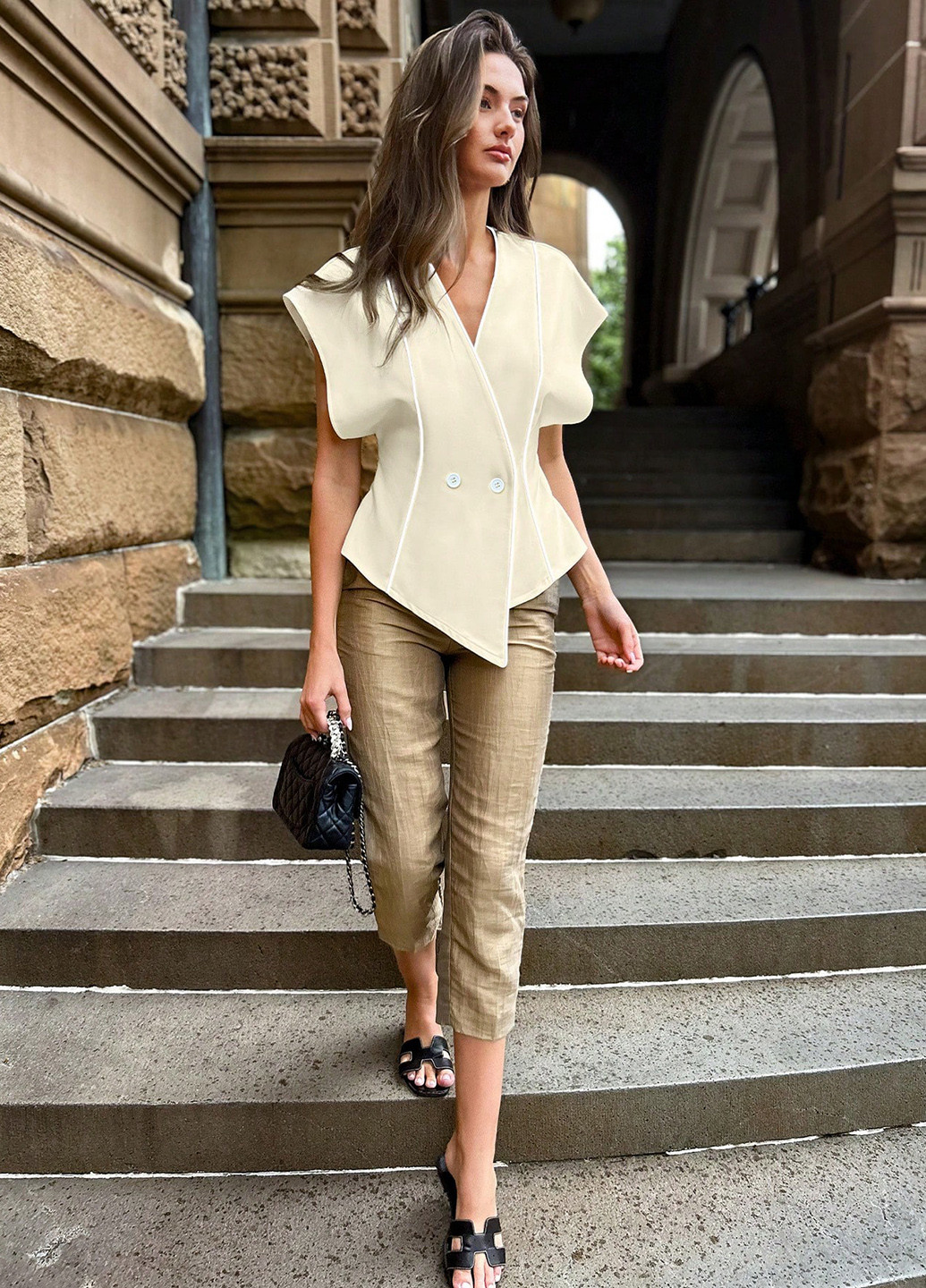 Кремовая блуза на запах SHEIN