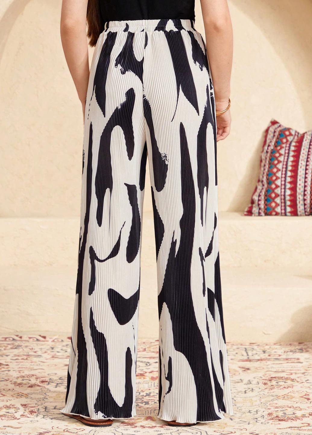 Черно-белые кэжуал демисезонные прямые брюки SHEIN