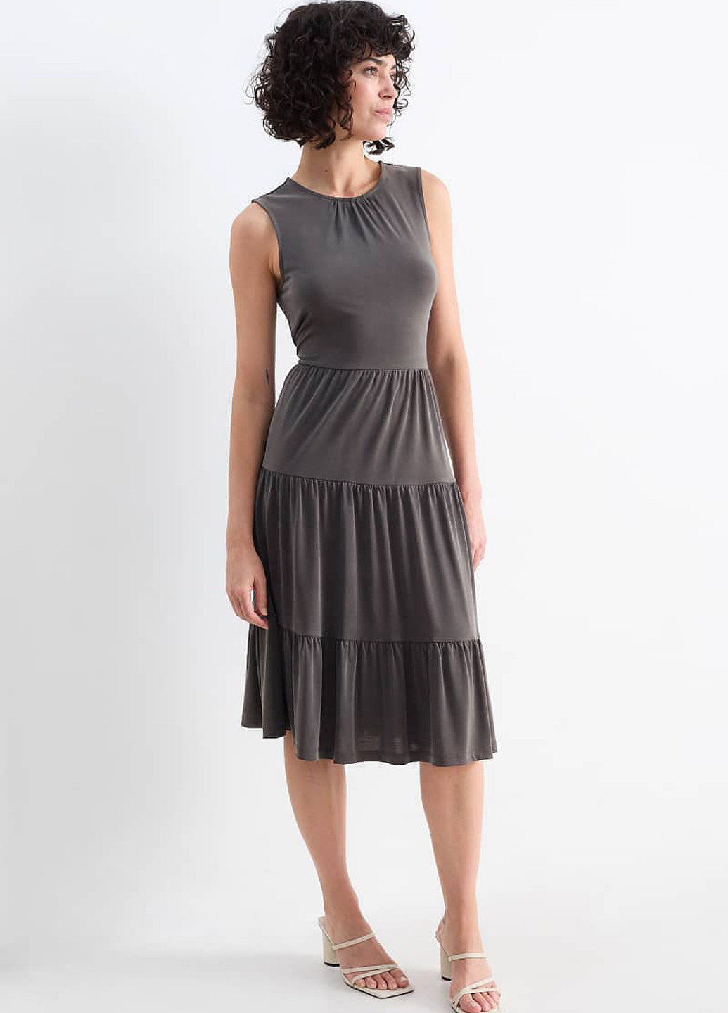 Графітова кежуал сукня C&A однотонна