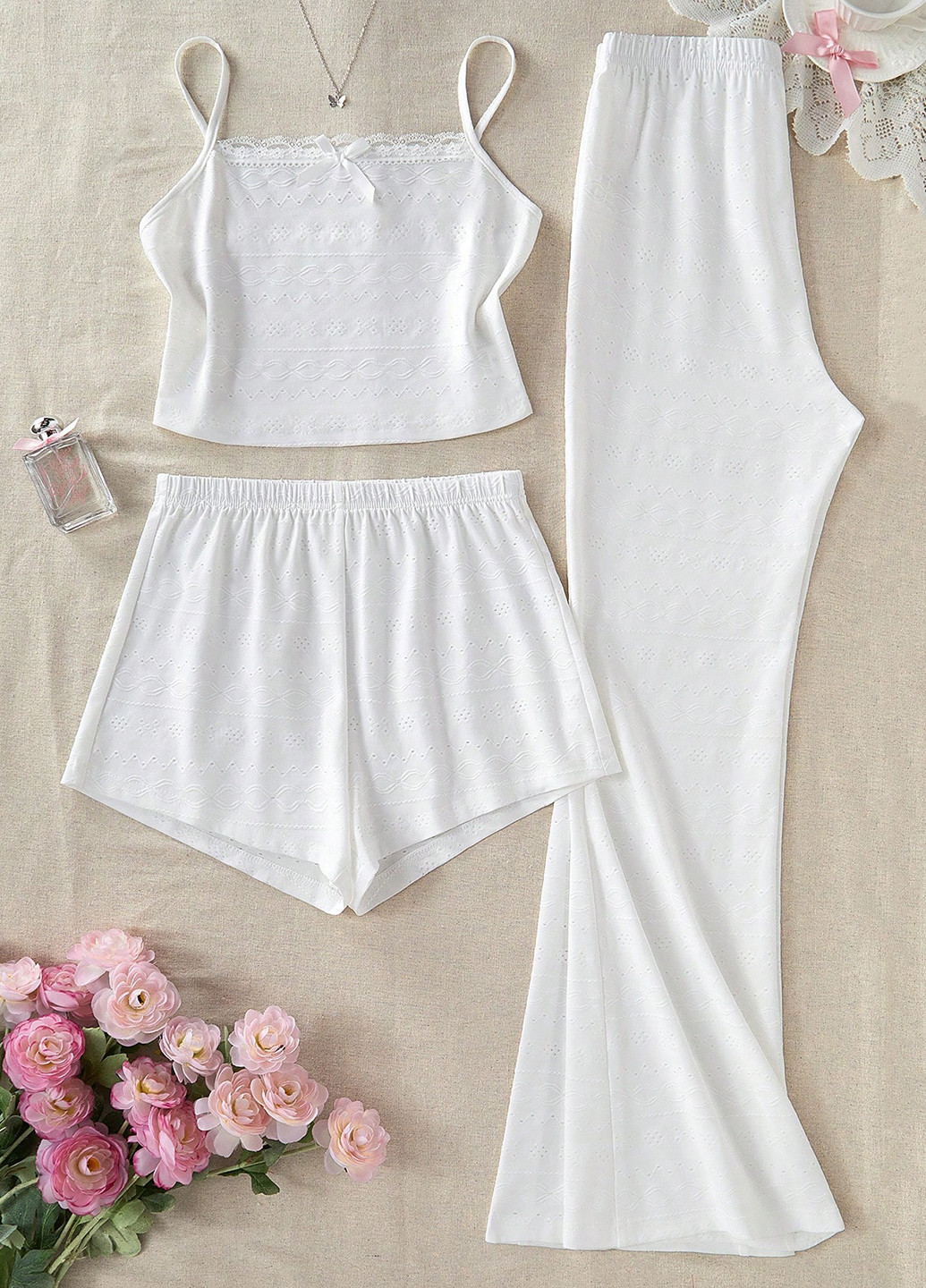 Белая всесезон пижама (топ, шорты, штаны) топ + шорты + брюки SHEIN