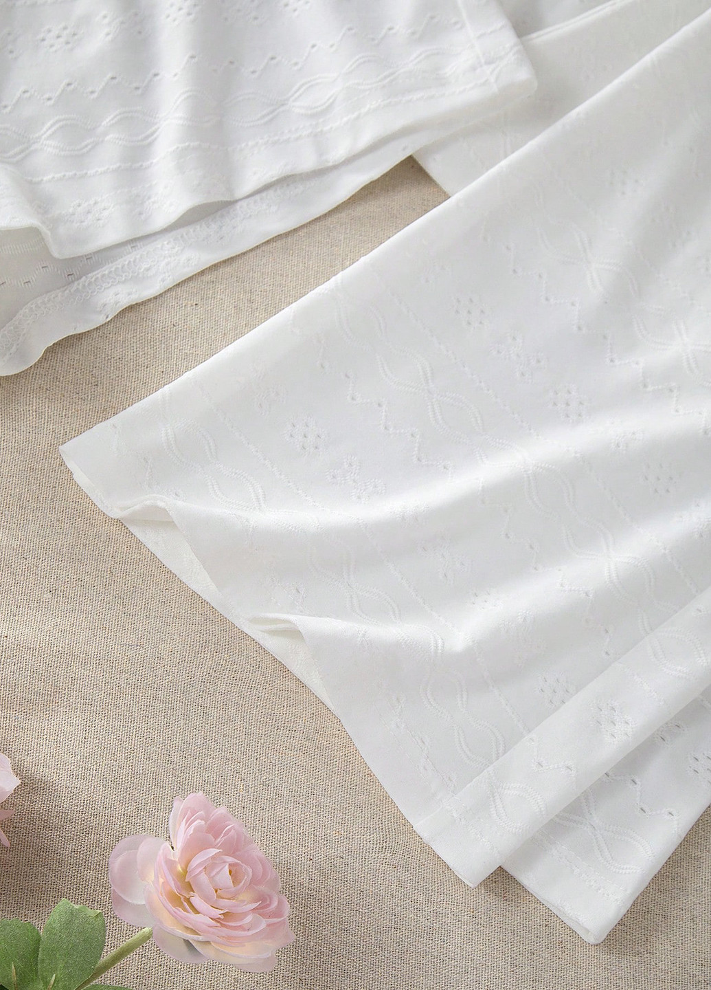 Белая всесезон пижама (топ, шорты, штаны) топ + шорты + брюки SHEIN