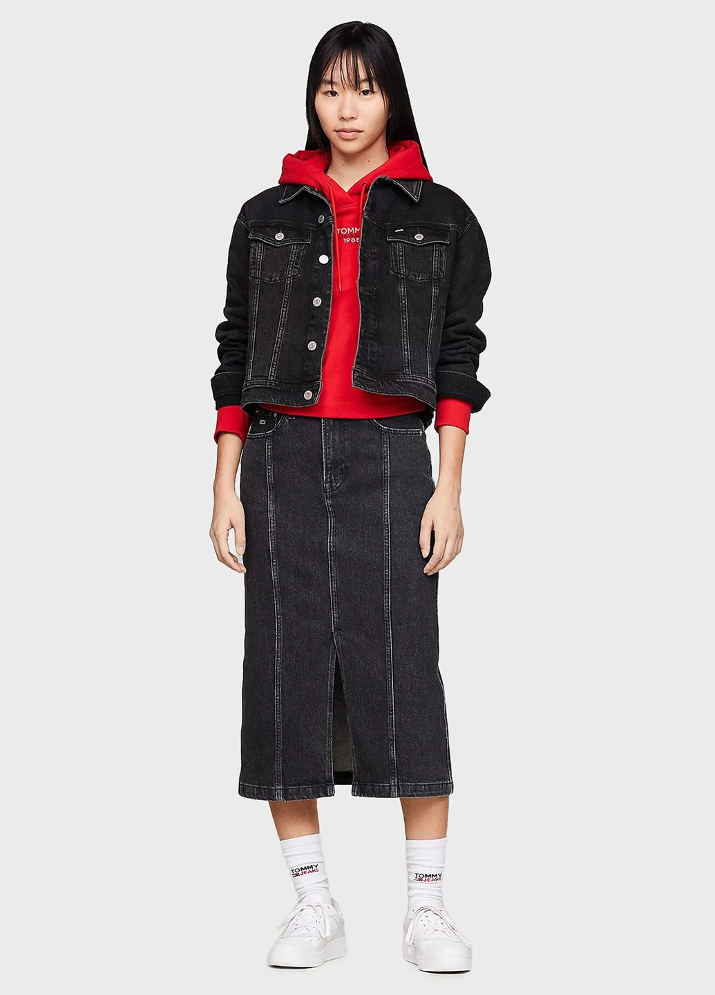 Чорна демісезонна куртка Tommy Jeans