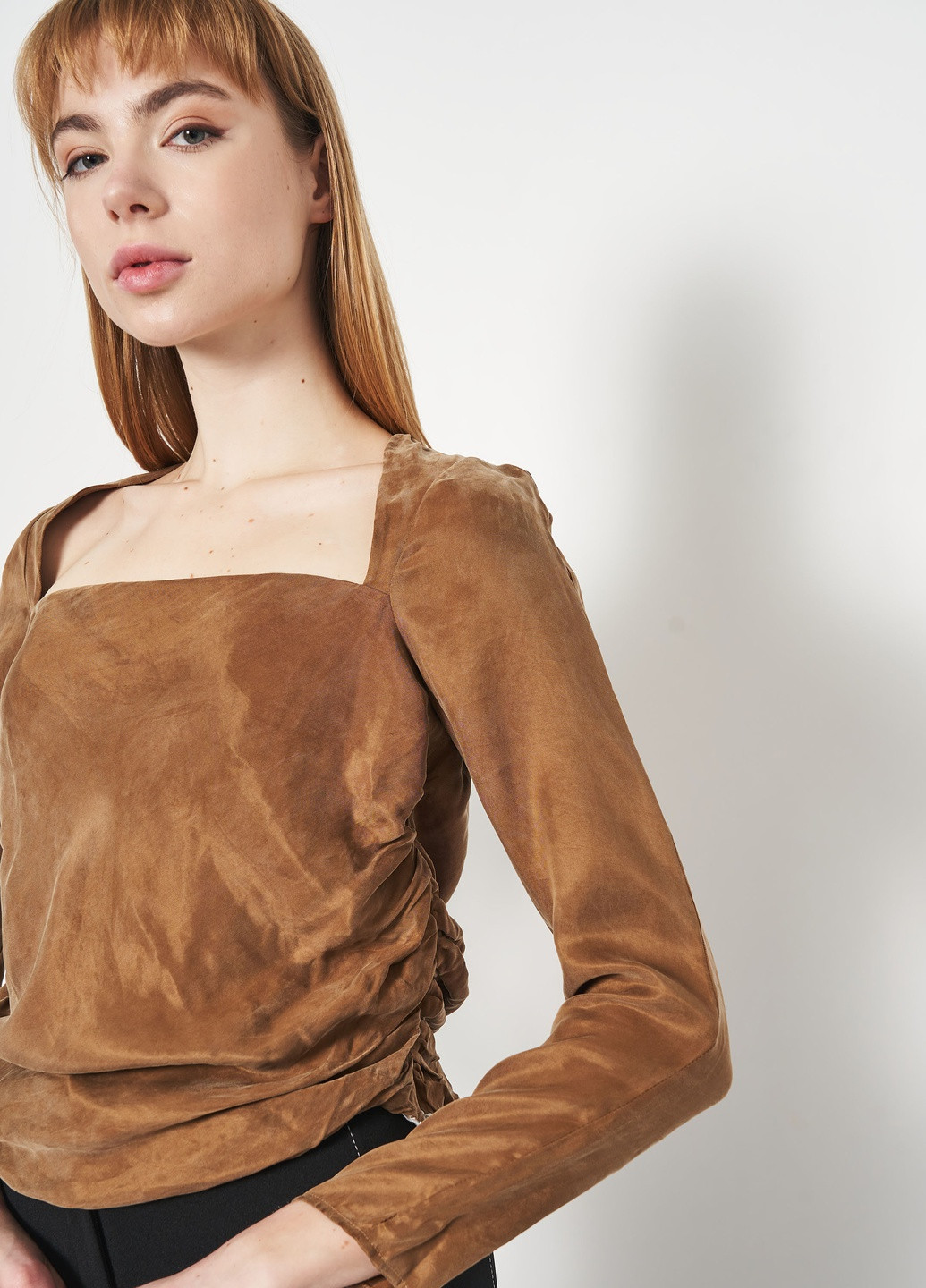 Коричневая блуза H&M