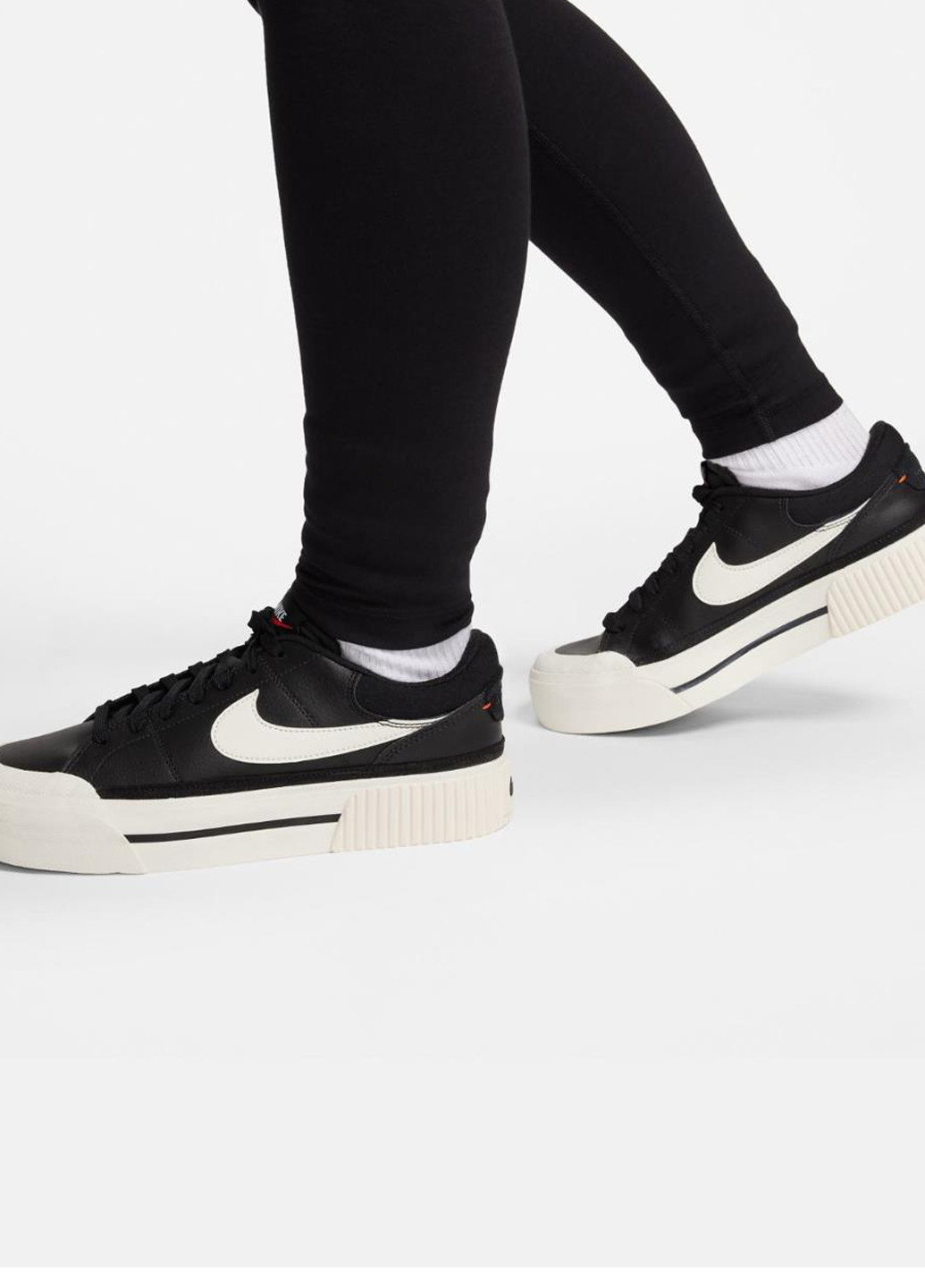 Черные демисезонные леггинсы fb8766-010 Nike