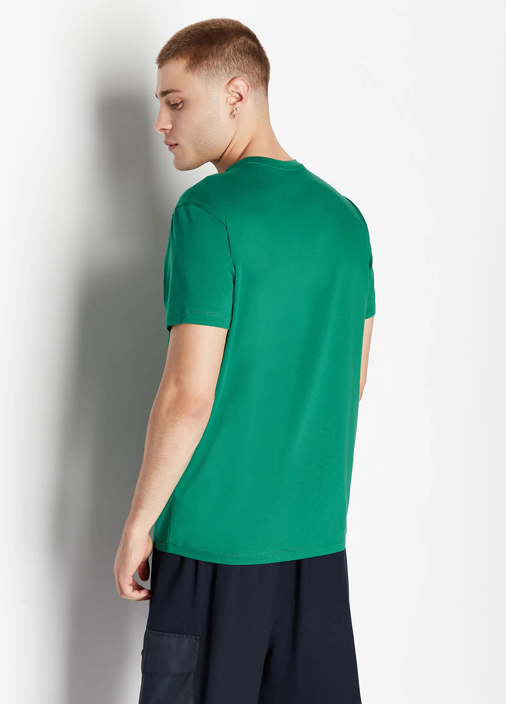 Зеленая футболка Armani Exchange
