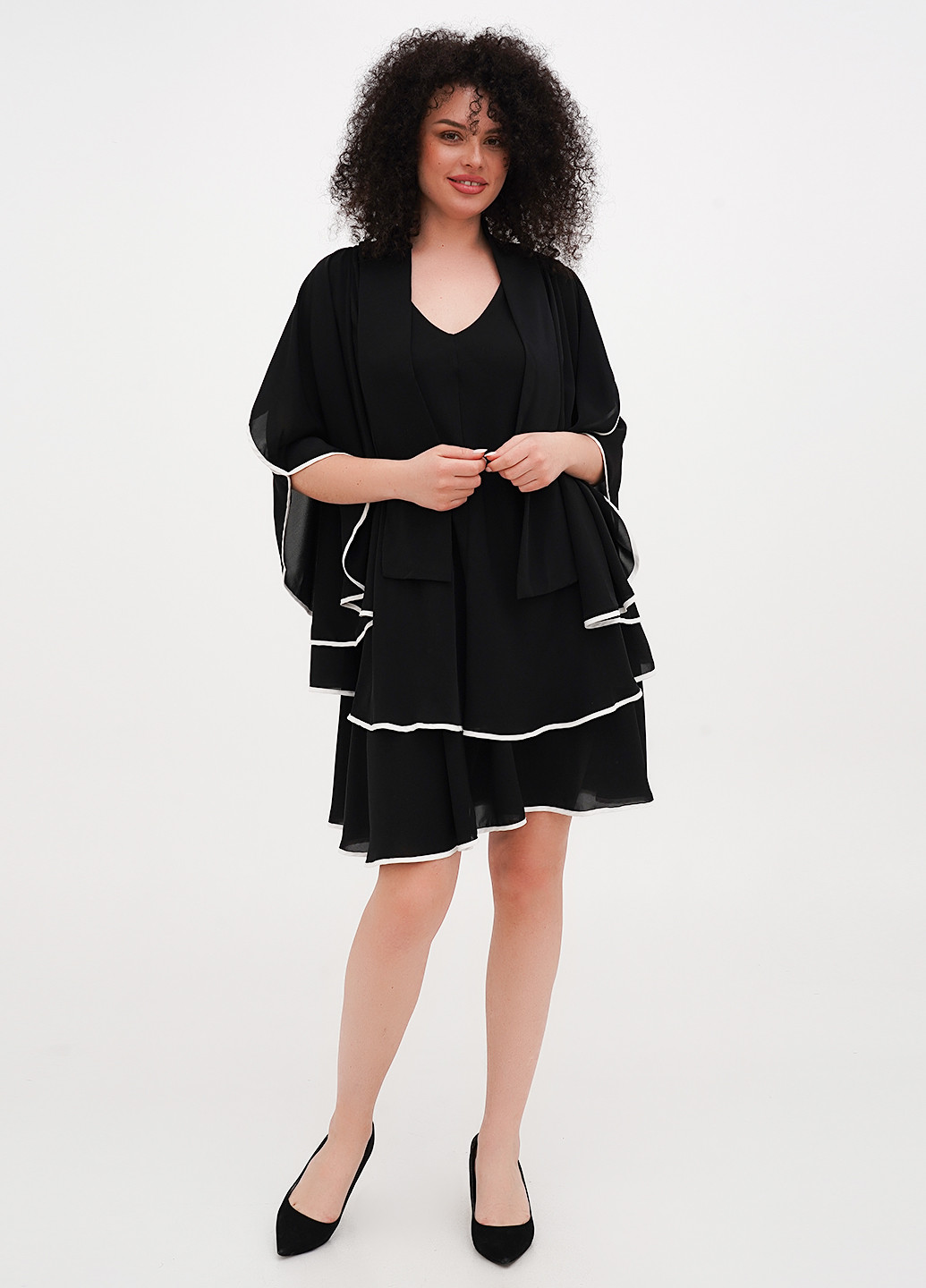 Черное вечернее платье а-силуэт Vicolo однотонное