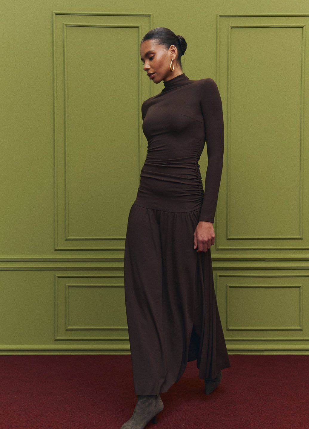 Коричнева кежуал сукня кльош, сукня-водолазка Gepur однотонна