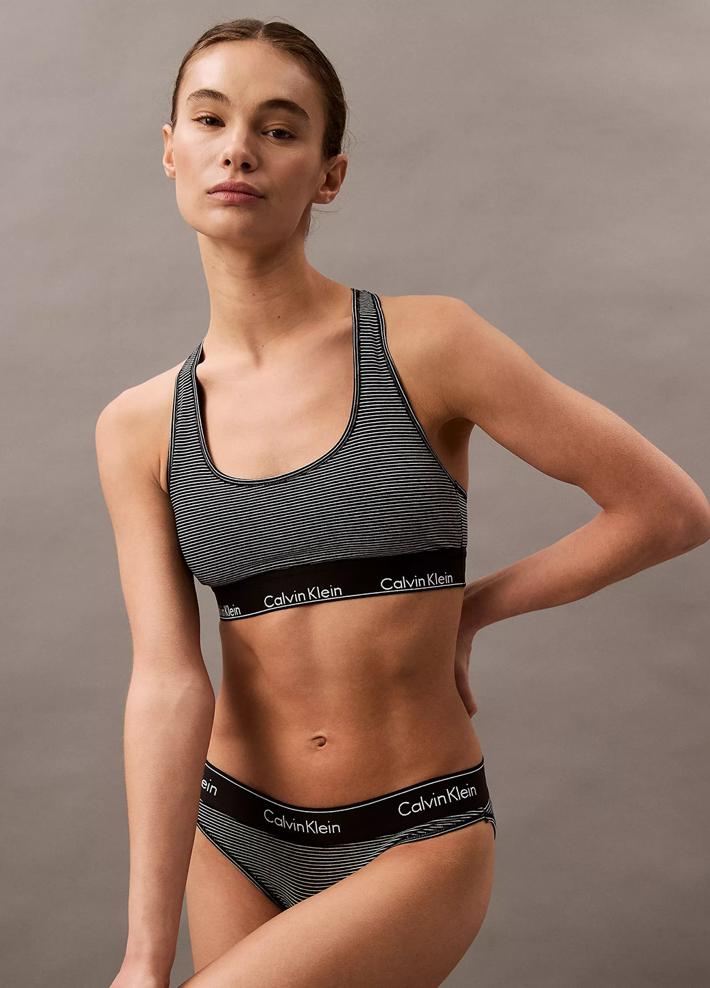 Чорний топ бюстгальтер Calvin Klein без кісточок бавовна