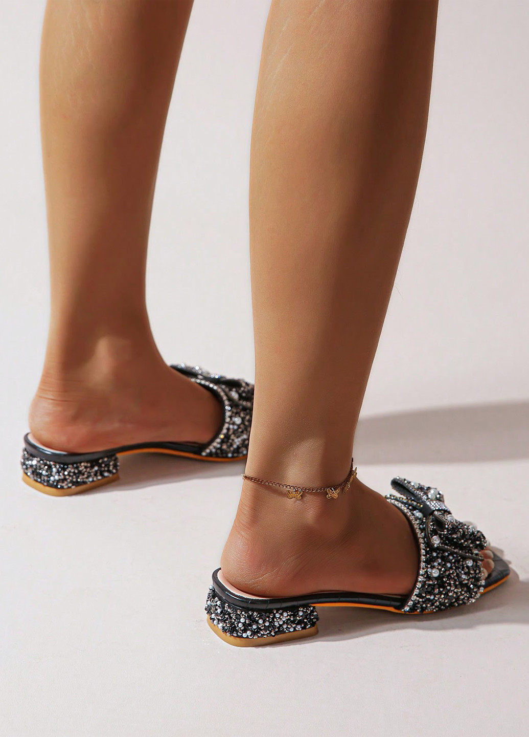 Черные сандалии SHEIN с бантом, со стразами, с бусинами
