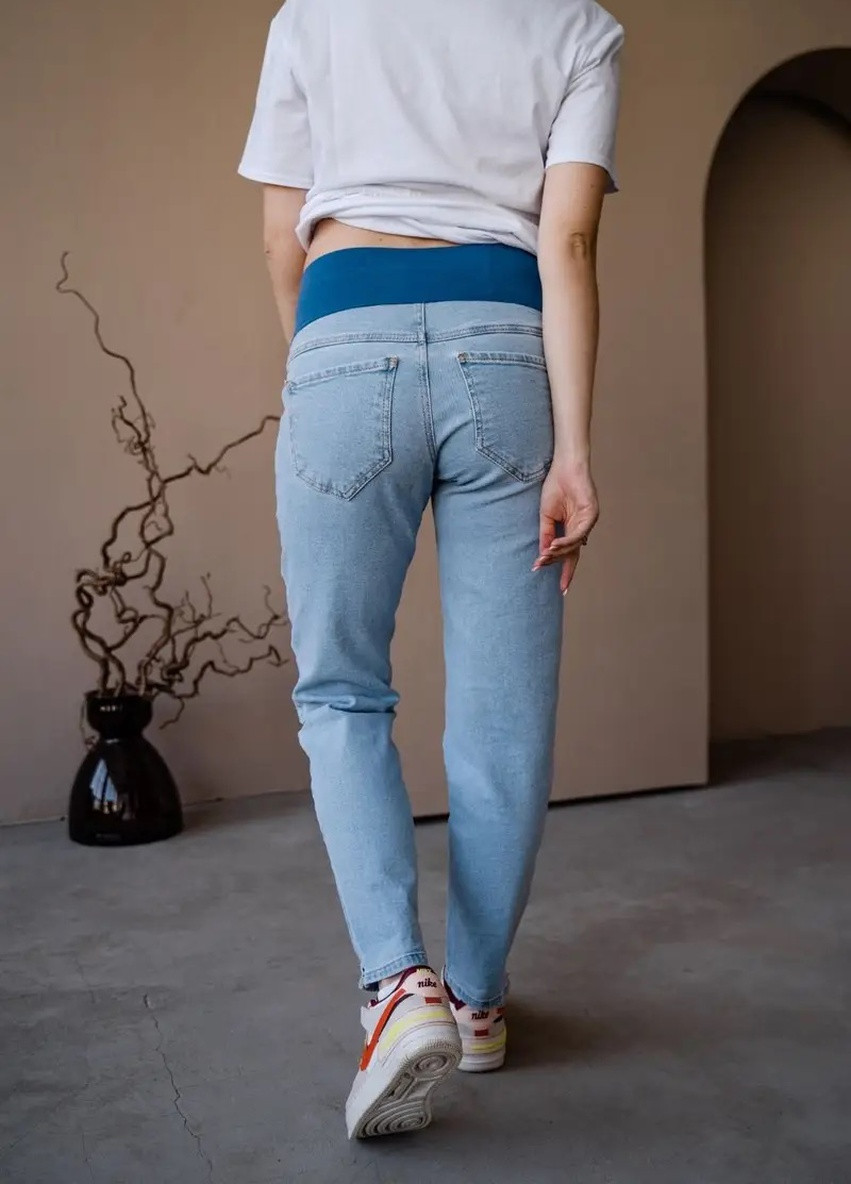 Прямые стильные джинсы для беременных прямого силуэта с бандажом под животик голубые To Be - (252725616)