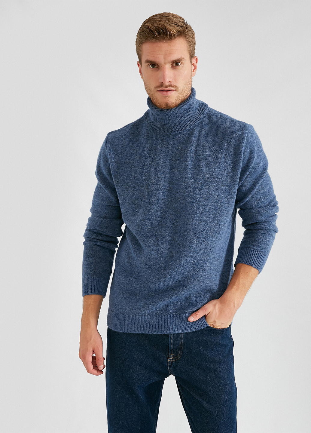 Темно-голубой зимний свитер KOTON