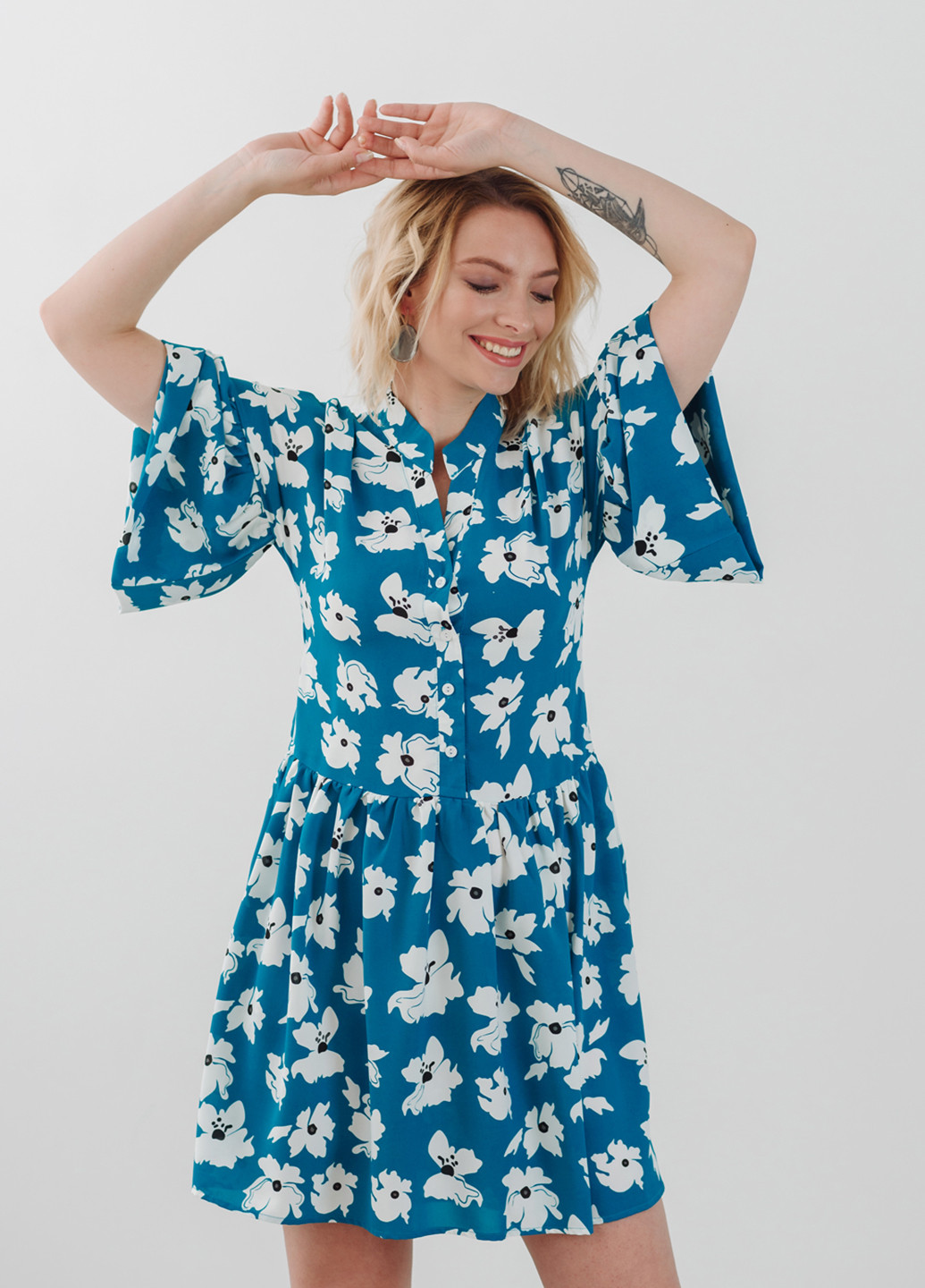 Голубое кэжуал платье клеш Azuri с цветочным принтом