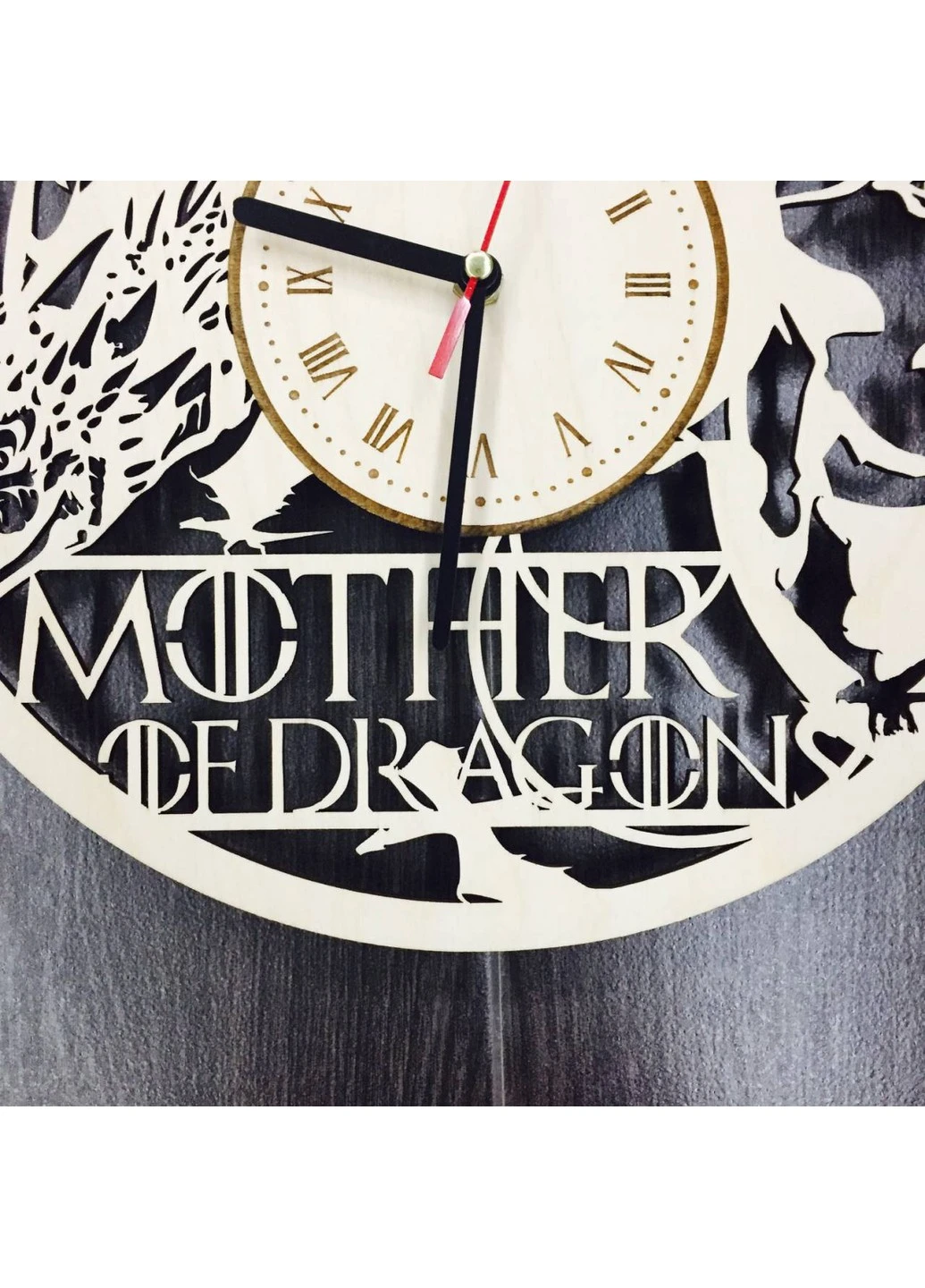 Оригинальные настенные часы «Mother of Dragons» 7Arts (253566937)