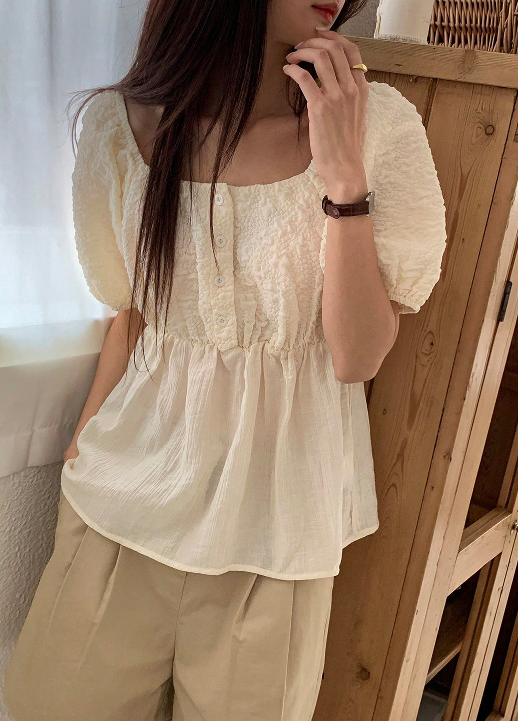 Кремовая блуза с баской SHEIN