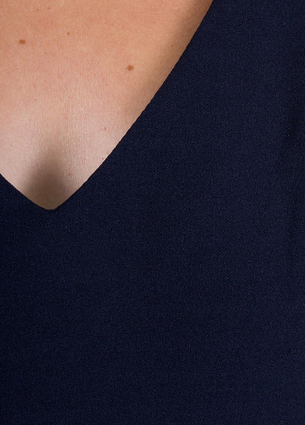 Темно-синее коктейльное платье футляр Lipsy однотонное