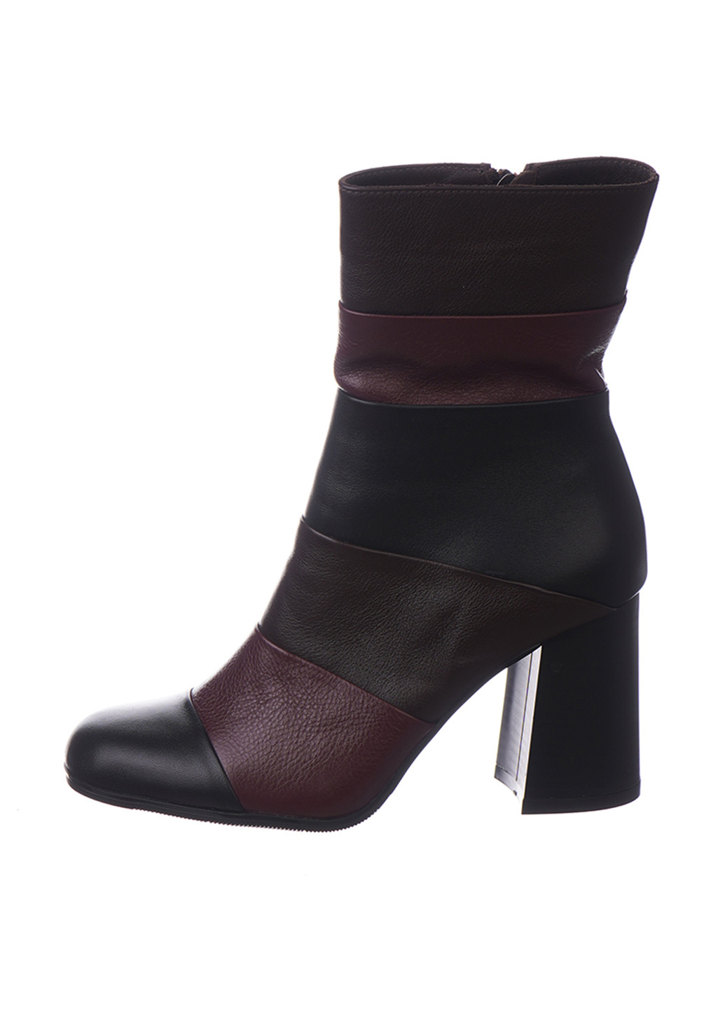 Осенние ботинки Injers без декора