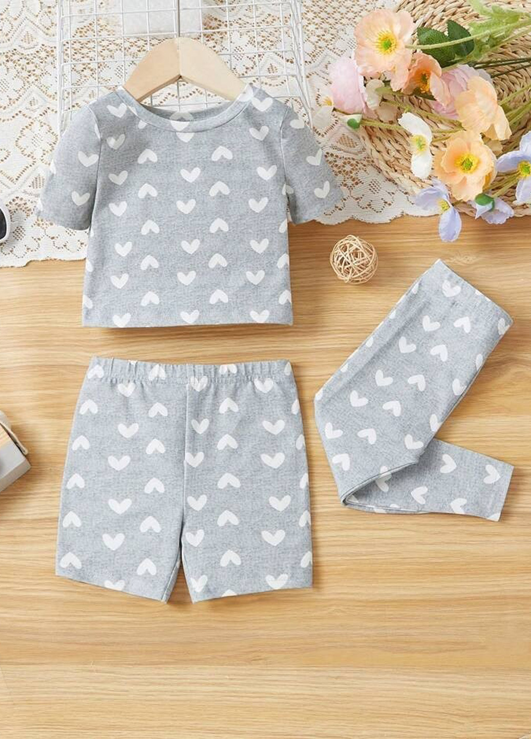 Сіра всесезон піжама (футболка, штани, шорти) футболка + шорти + брюки SHEIN