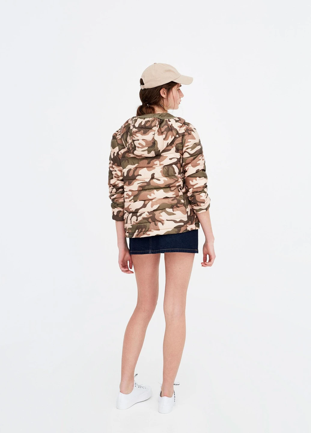Зелена куртка легка,мілітарі, Pull & Bear