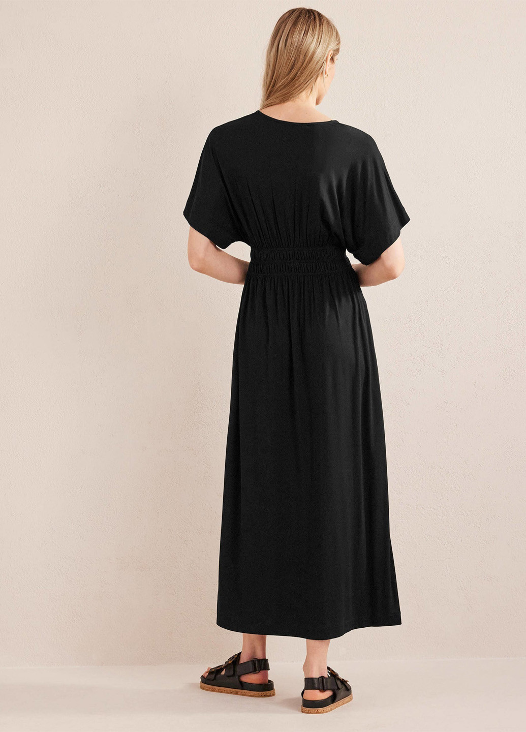 Чорна кежуал сукня в стилі армпір Boden однотонна