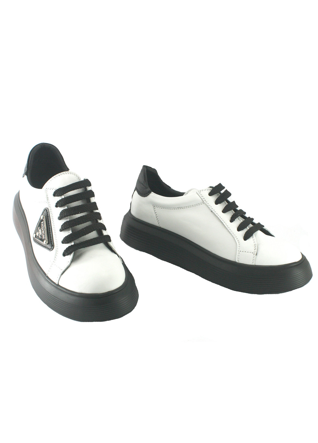 Білі кеди Mila