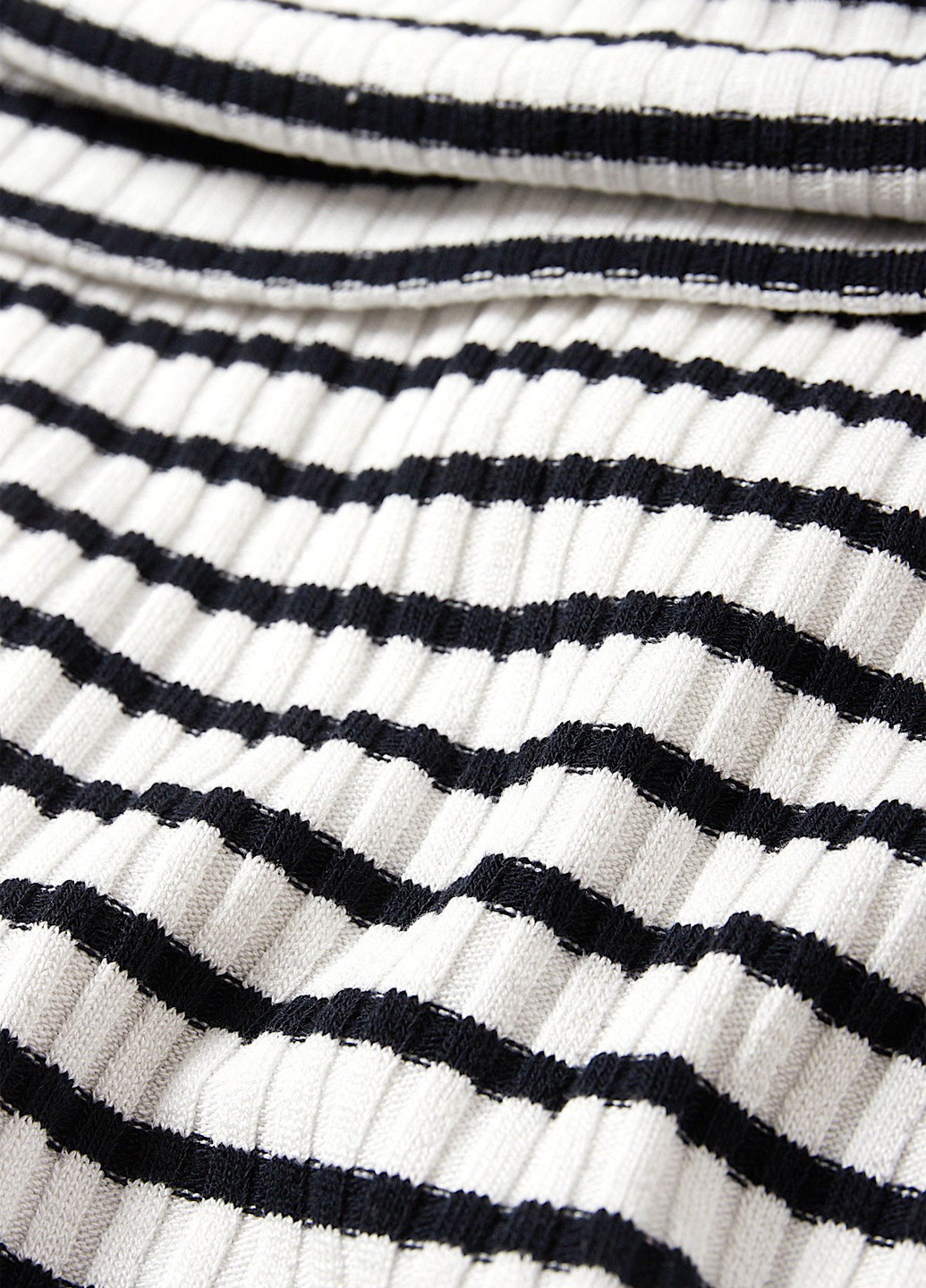 Чорно-білий кежуал сукня з відкритими плечима C&A в смужку