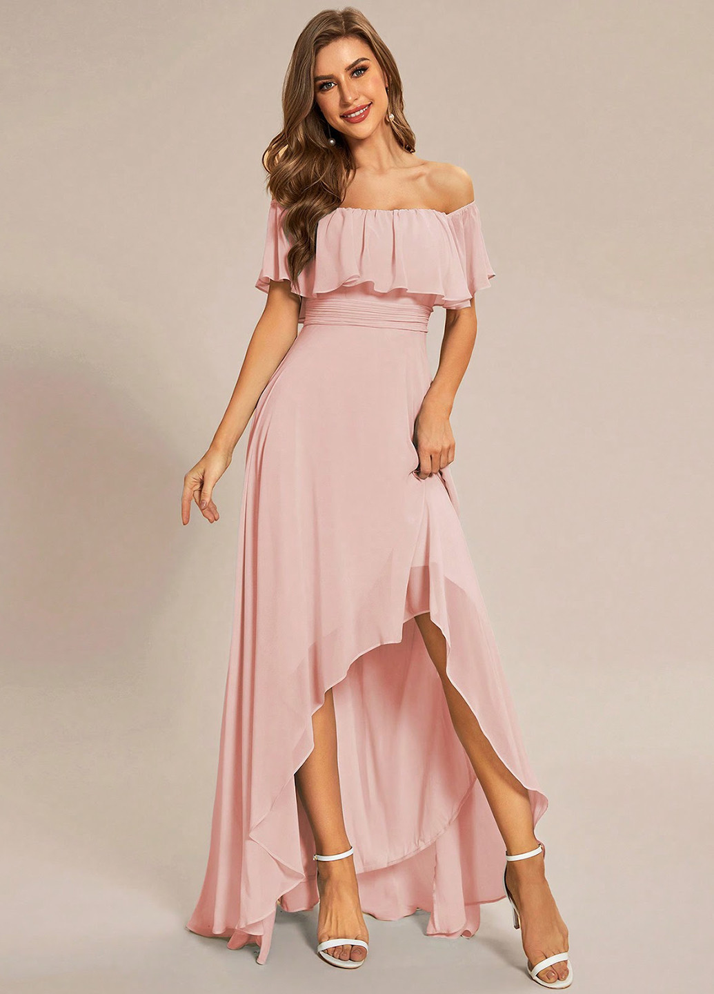 Светло-розовое праздничный, коктейльное платье с открытыми плечами SHEIN однотонное