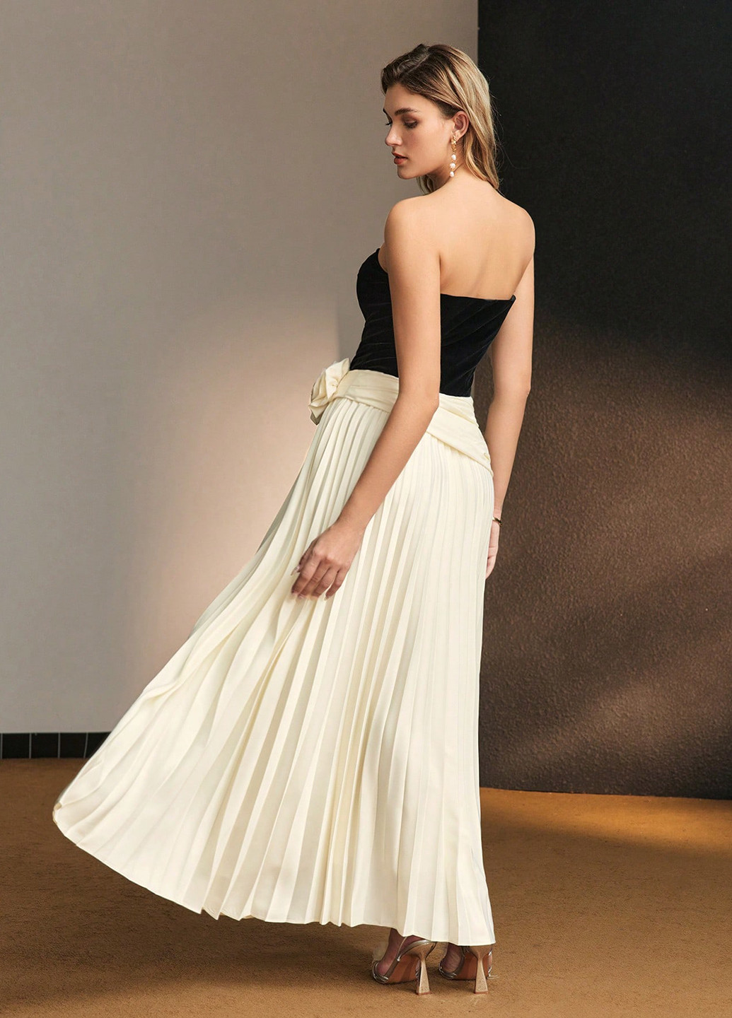 Комбінована вечірня сукня з відкритими плечима SHEIN колор блок