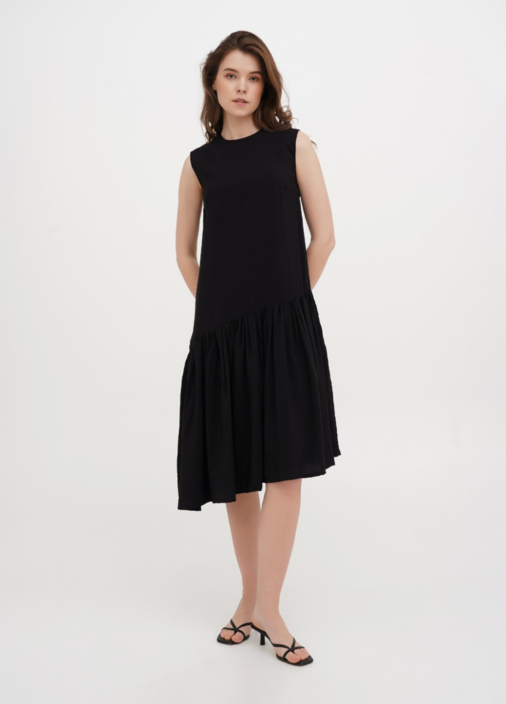 Чорна кежуал сукня а-силует ESSME однотонна