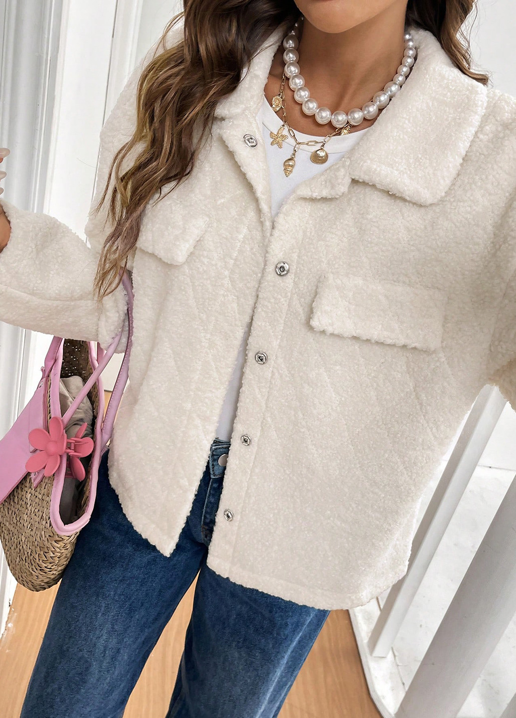 Молочная демисезонная куртка куртка-пиджак SHEIN