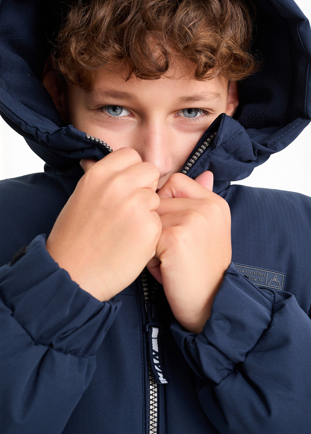 Темно-синя демісезонна куртка C&A