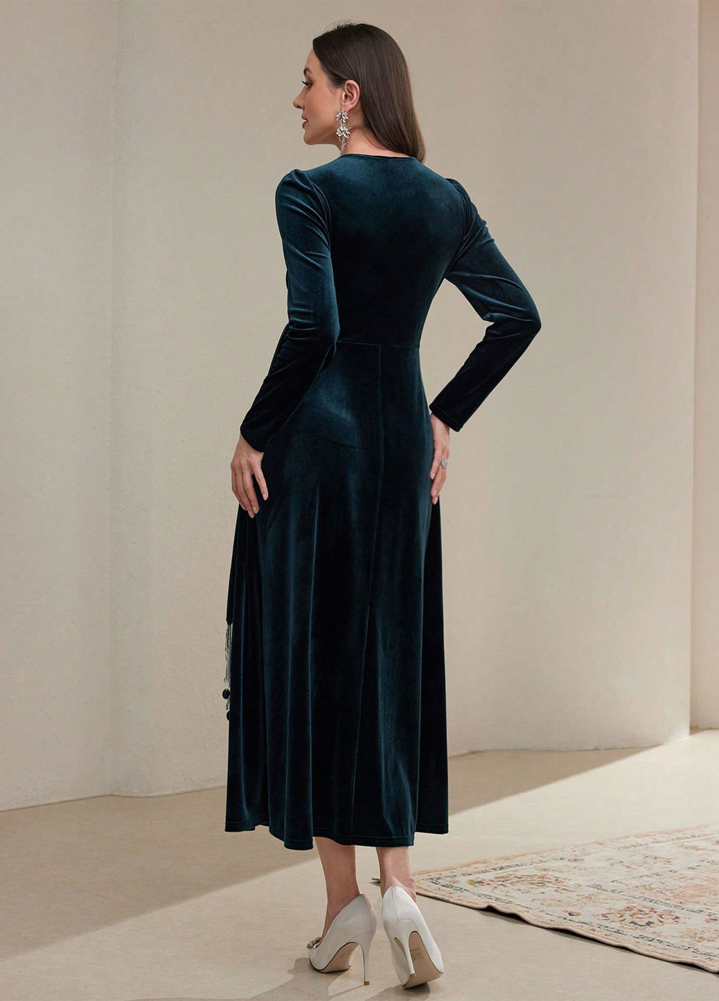 Темно-зелена вечірня сукня кльош, на запах SHEIN однотонна