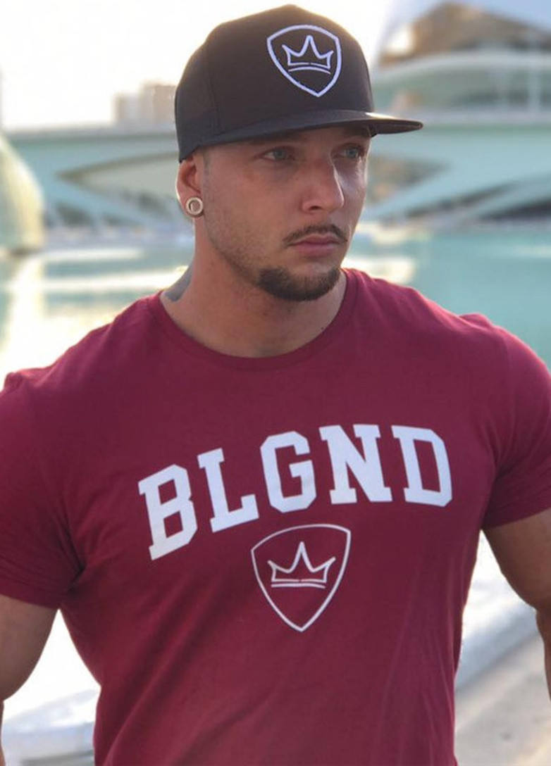 Красная футболка для парней MCET