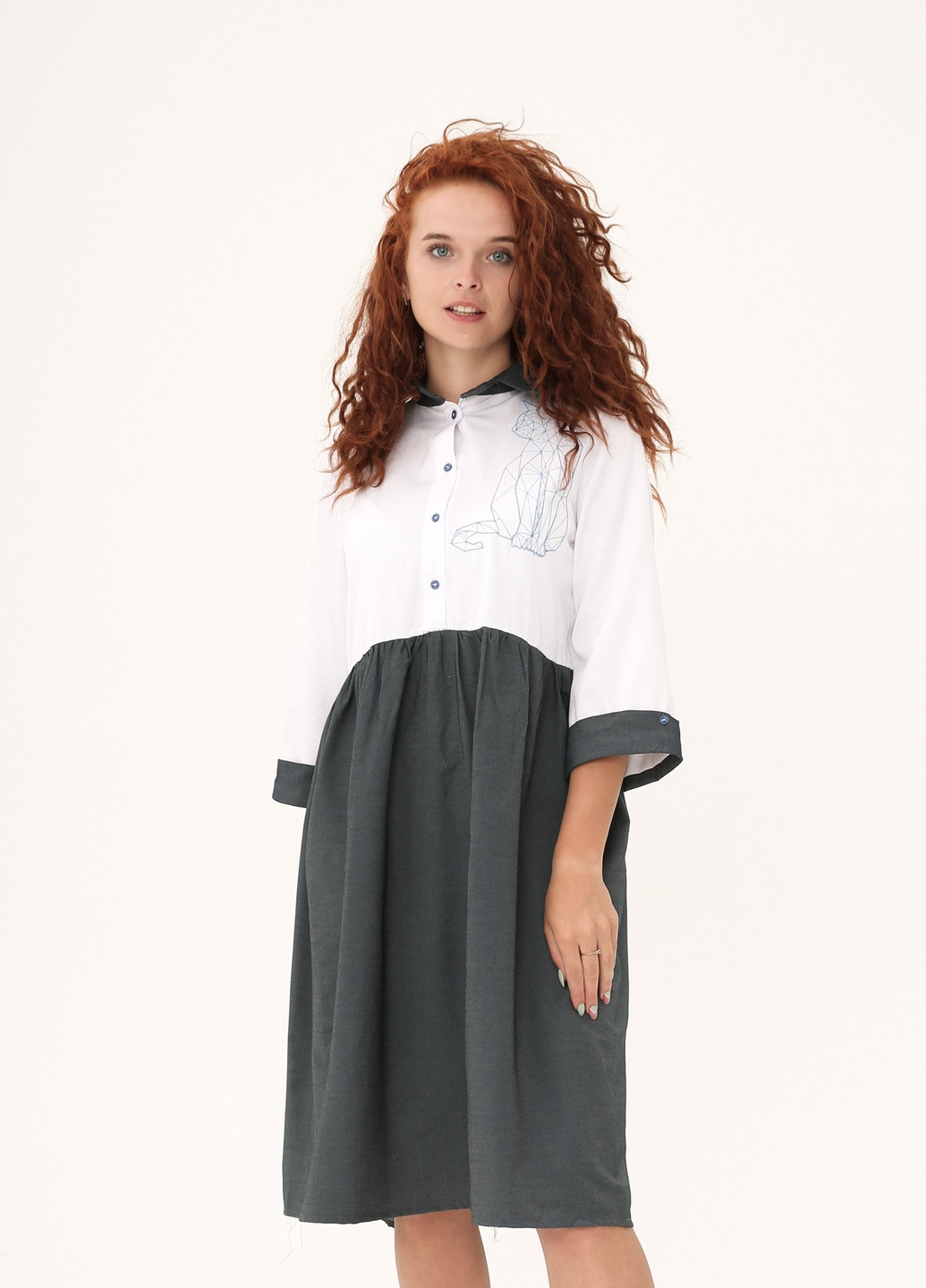 Серое кэжуал платье рубашка из комбинированной ткани INNOE однотонное