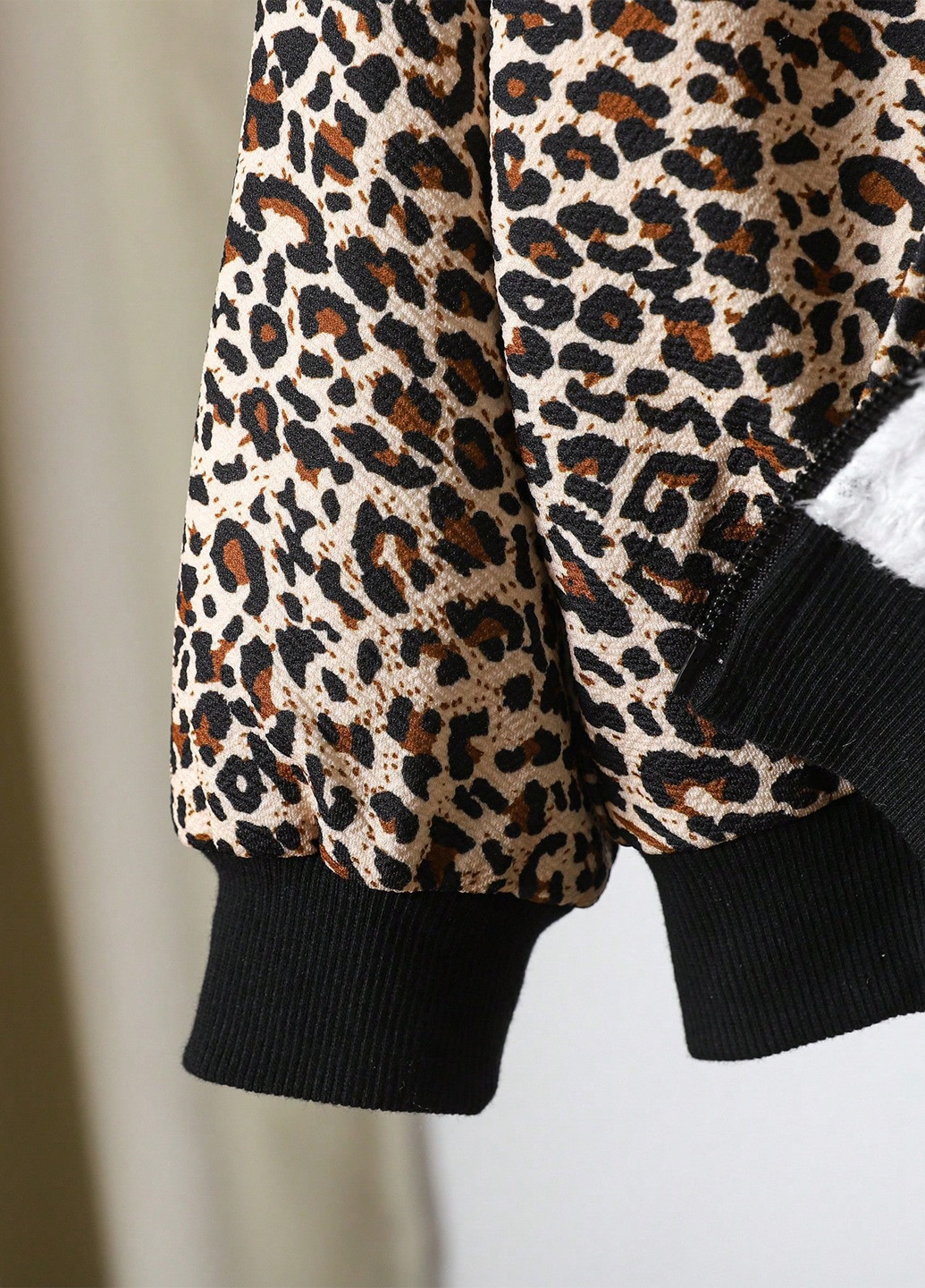 Комбинированная демисезонная куртка SHEIN