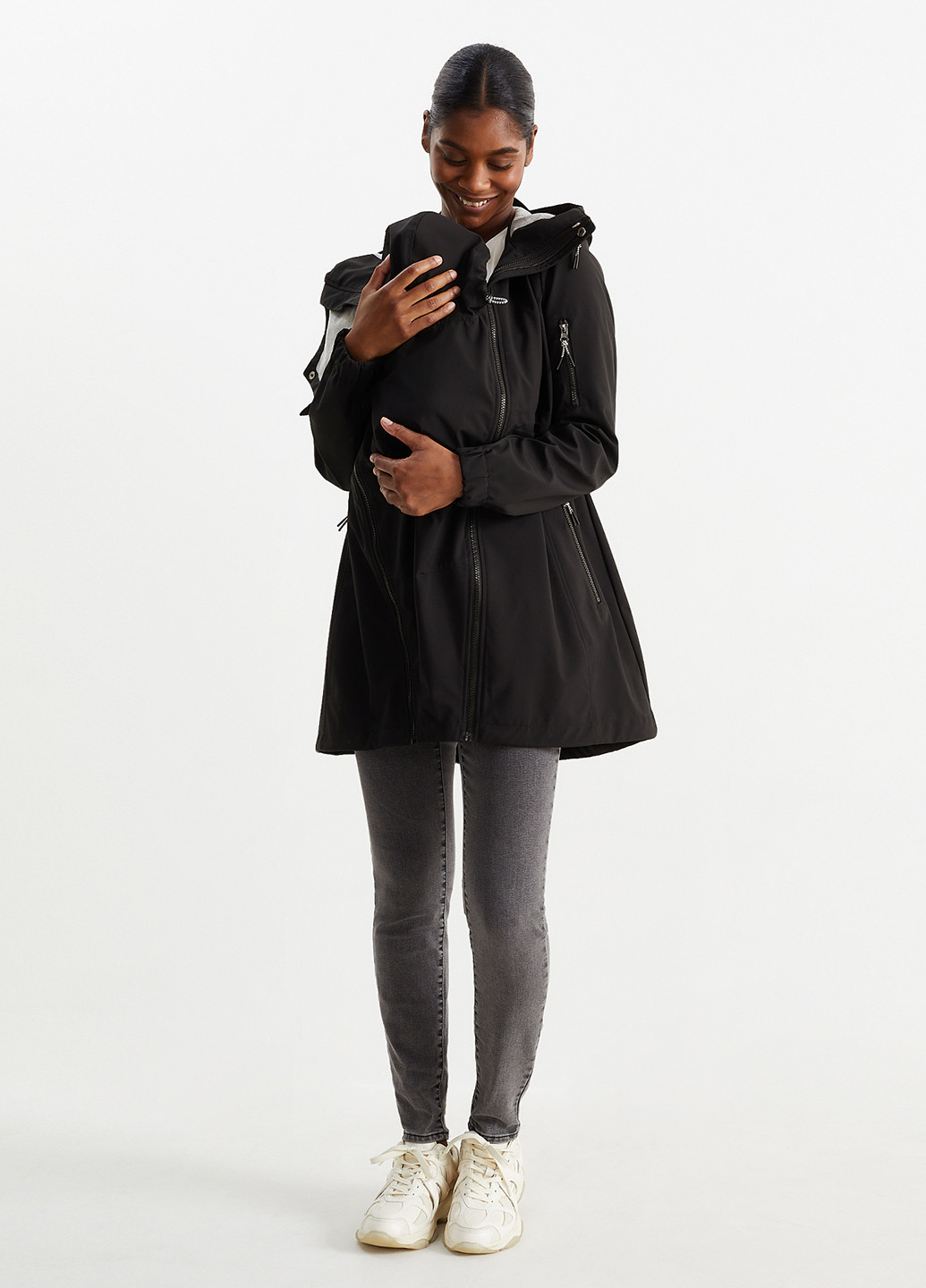 Чорна демісезонна куртка C&A