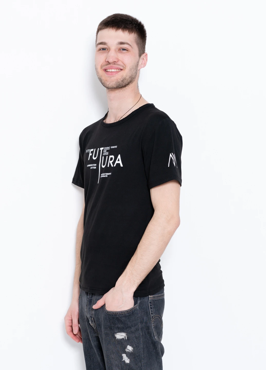 Чорна футболка Issa