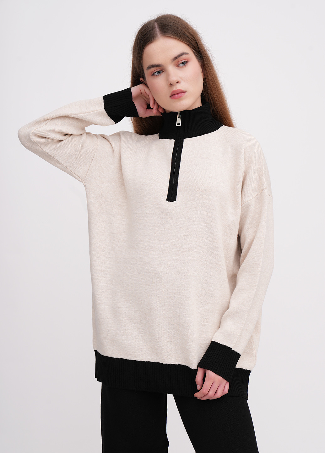 Бежевый демисезонный свитер EQUILIBRI