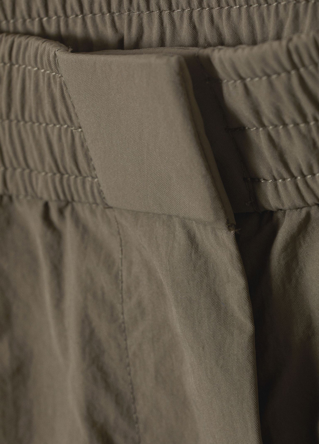 Серо-коричневые кэжуал демисезонные карго брюки Weekday