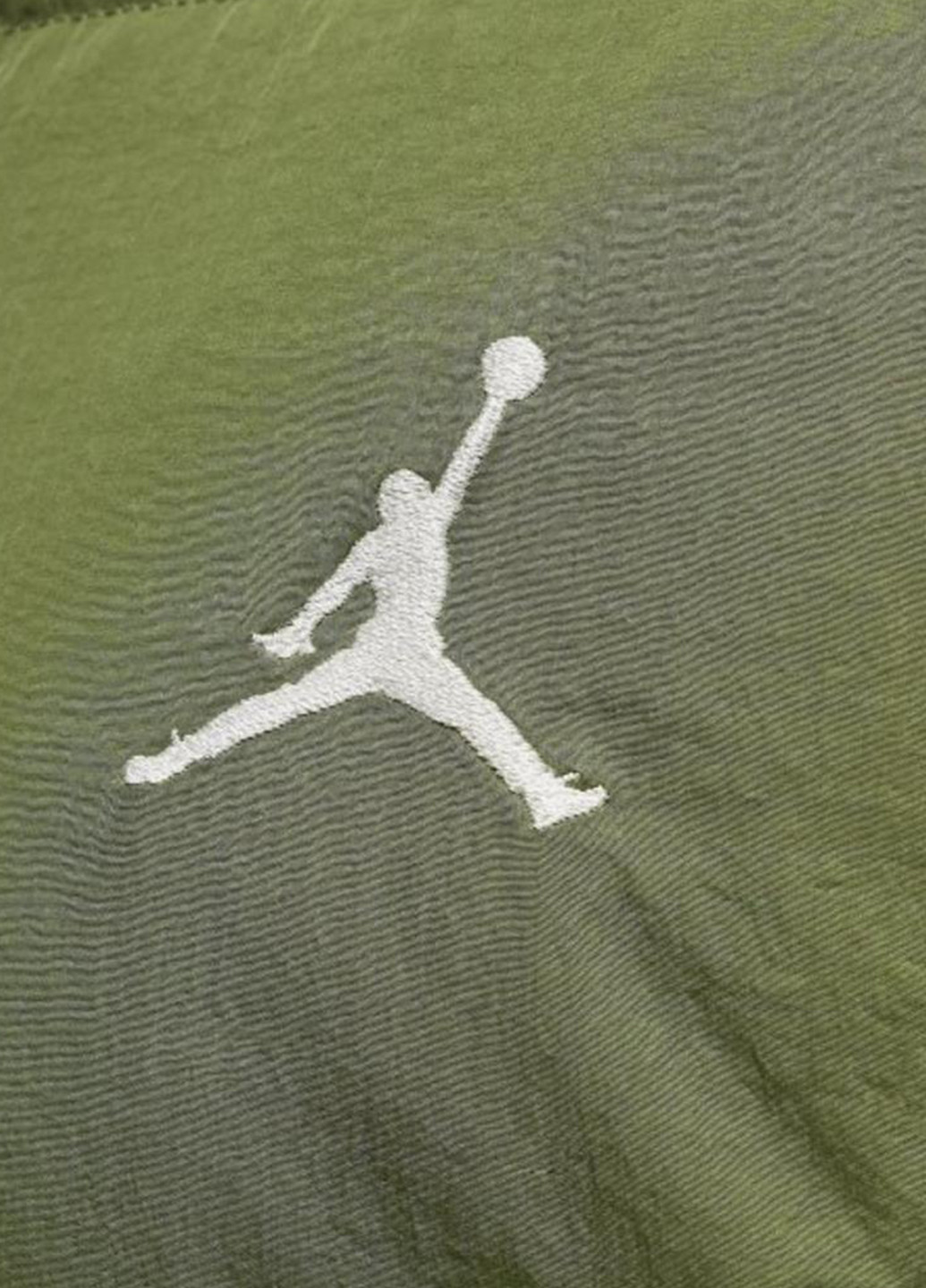 Зелена зимня куртка fb7313-340 Jordan M J ESS STMT DOWN PARKA